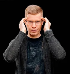 Петр Кузнецов
