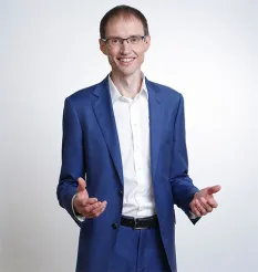 Дмитрий Макеев