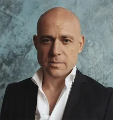 Алекс Мэй